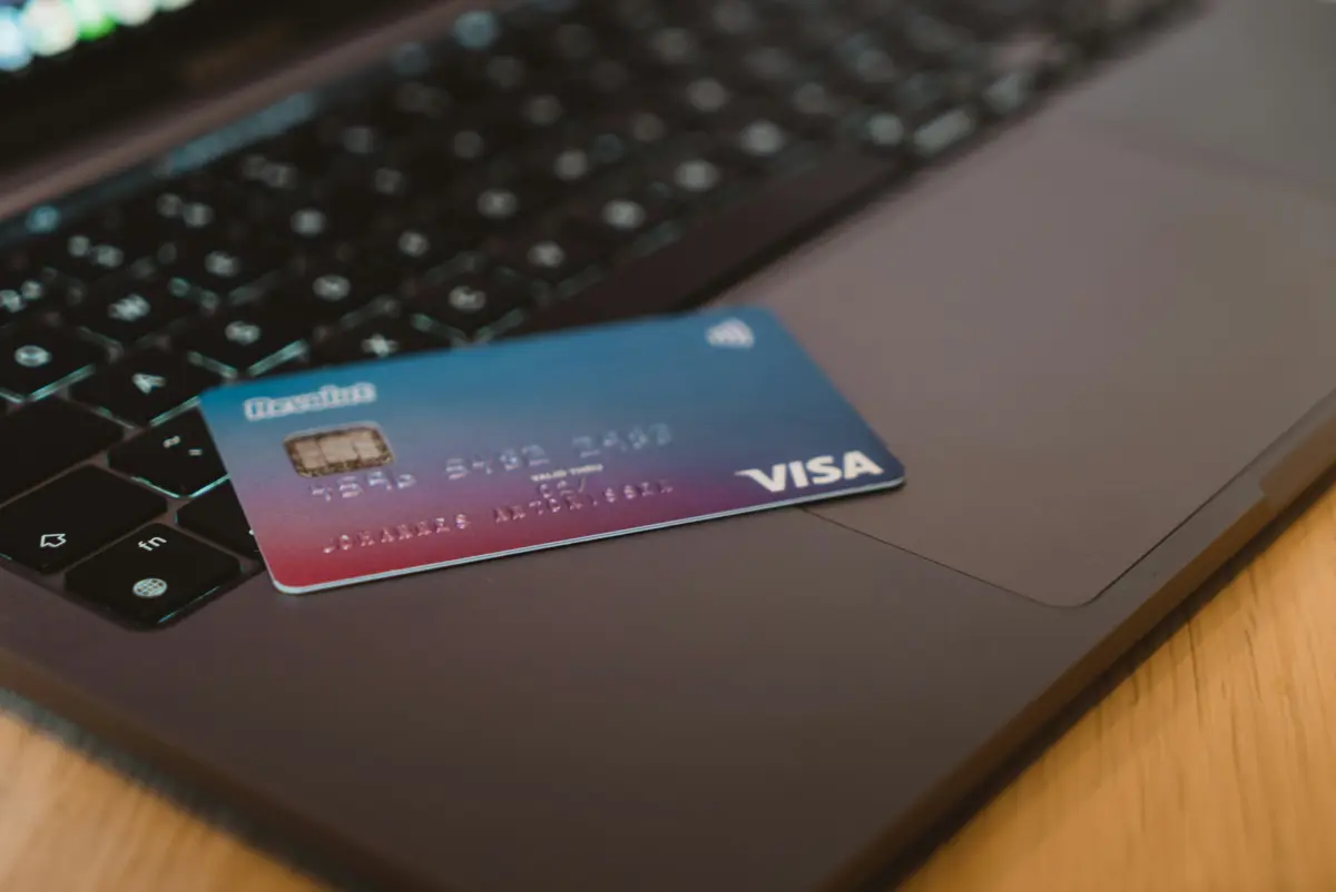 Credit card interest calculation example with step-by-step breakdown