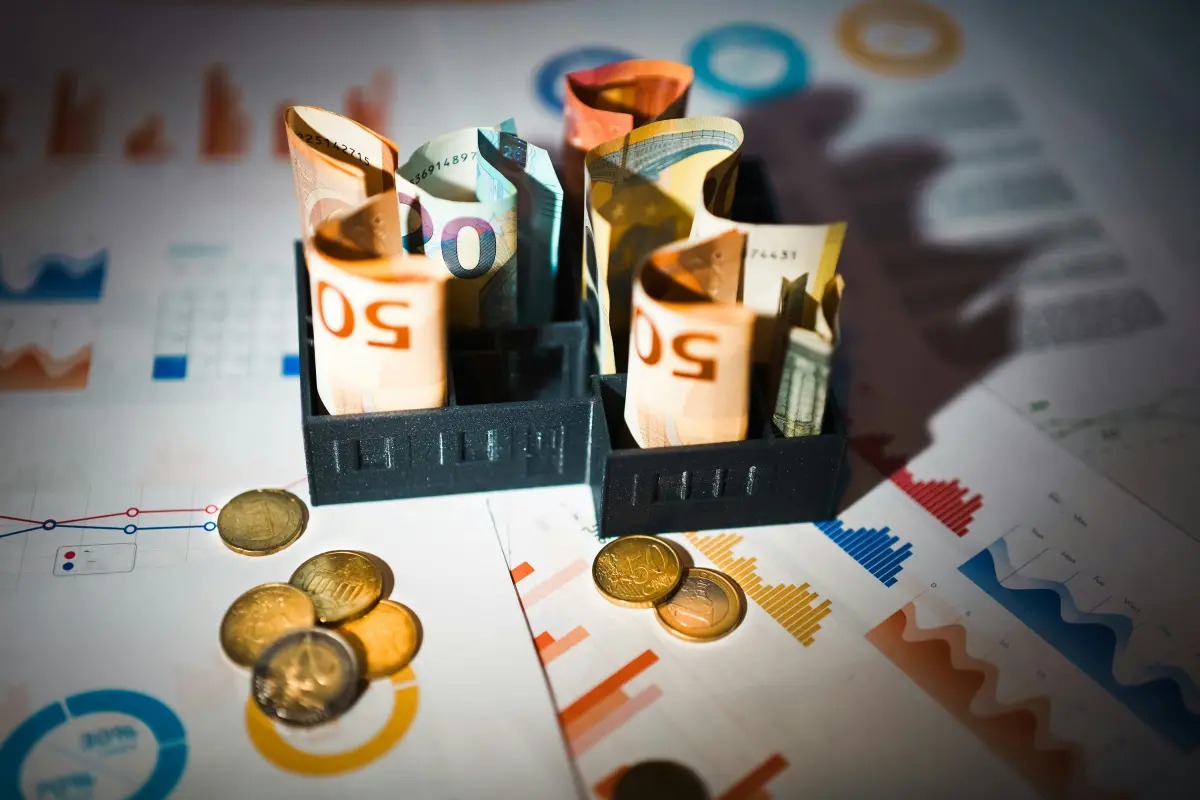 Comparison between secured and unsecured loans diagram
