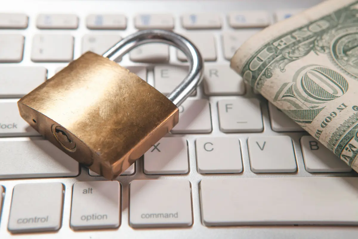 Comparison between secured and unsecured personal loans