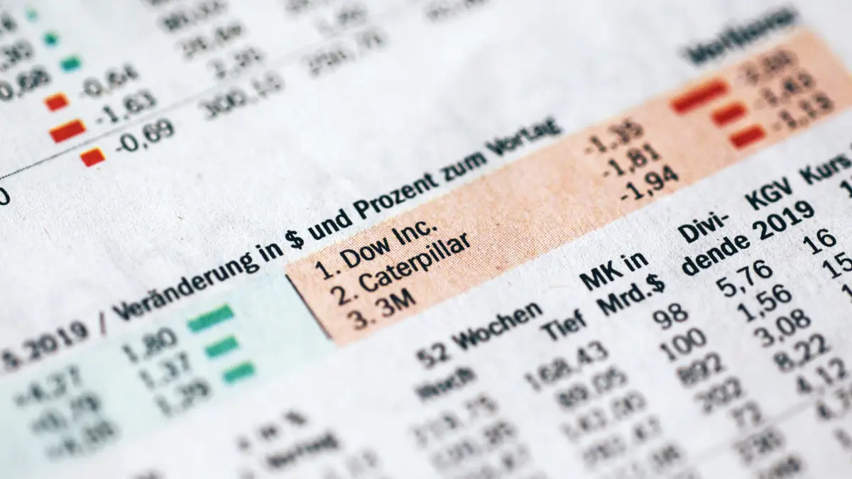 Retirement age benefit comparison chart