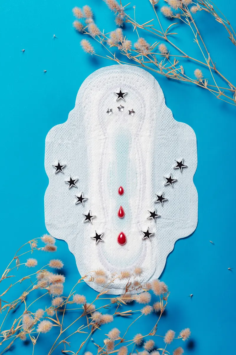 Menstrual period cycle diagram showing bleeding and ovulation phases