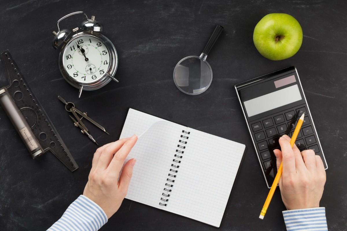 How Time Calculators Are Used to Support Various Project Phases